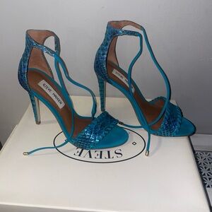 Steve Madden sandals